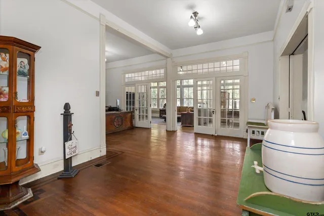 $445,000 | 712 Lamar Avenue, Crockett, TX 75835