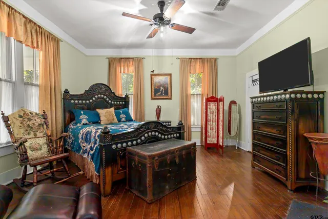 $445,000 | 712 Lamar Avenue, Crockett, TX 75835