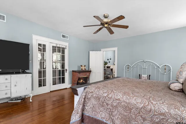 $445,000 | 712 Lamar Avenue, Crockett, TX 75835