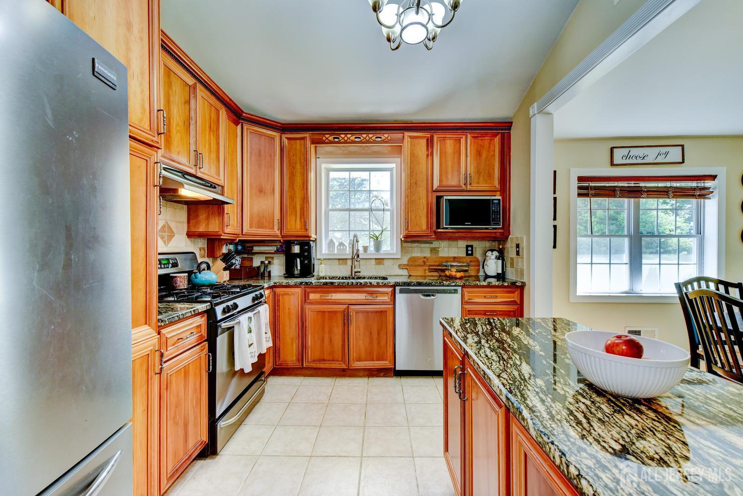 17 Sand Road Milltown, NJ 08850 - Photo 16 of 36