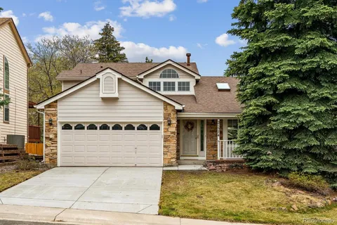 $575,000 | 21574 Omaha Avenue, Parker, CO 80138