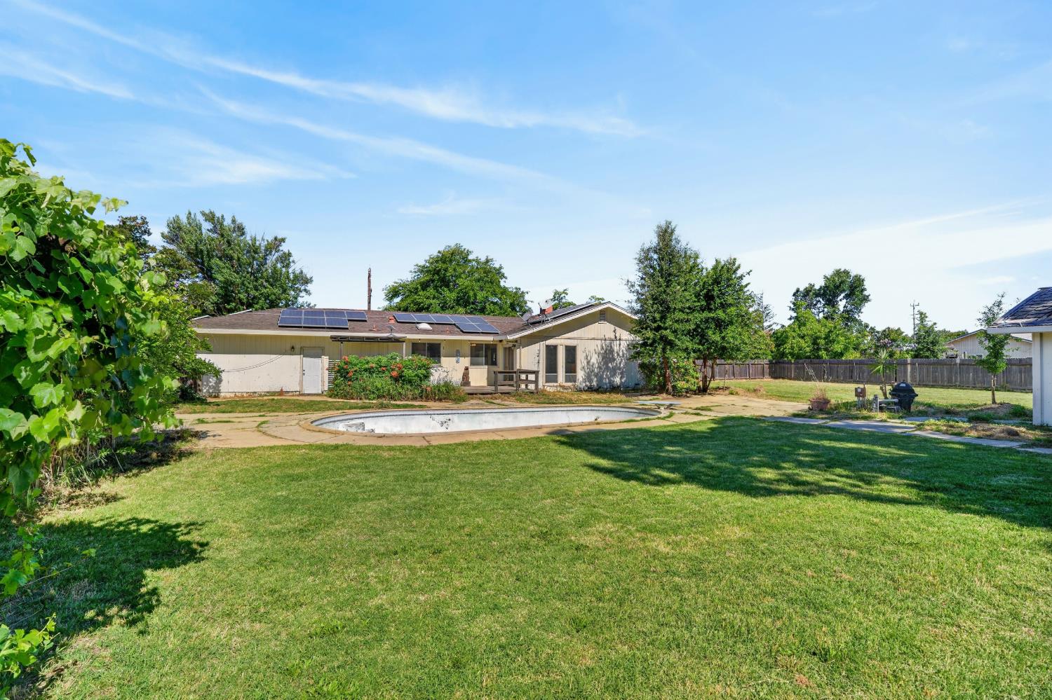 8465 Dillard Road Wilton, CA 95693 - Photo 11 of 49
