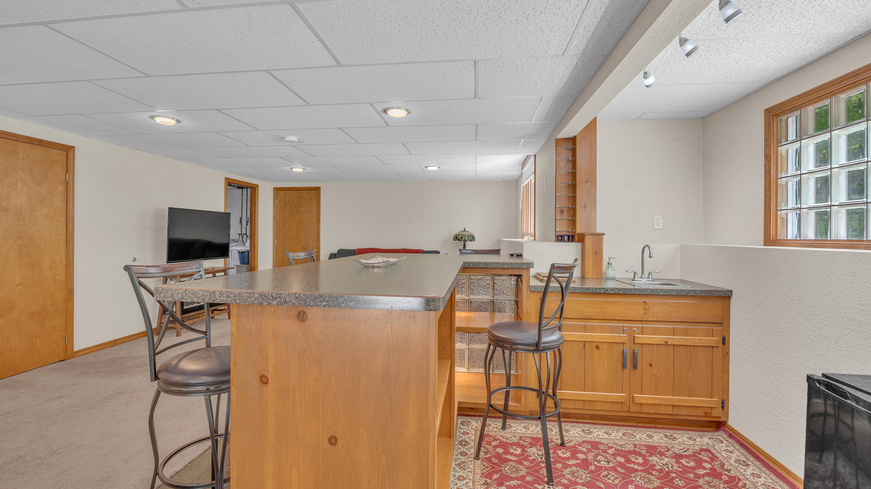 W5986 County Rd MM Rhine, WI 53020 - Photo 21 of 45 Wet Bar
