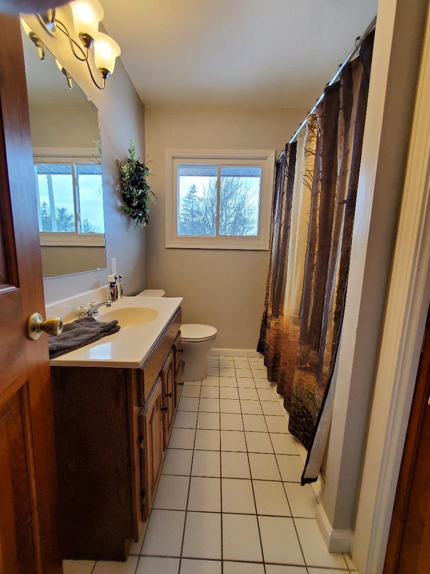 2525 West Wing Road Mount Pleasant, MI 48858 - Photo 35 of 71 1893992-34.JPG