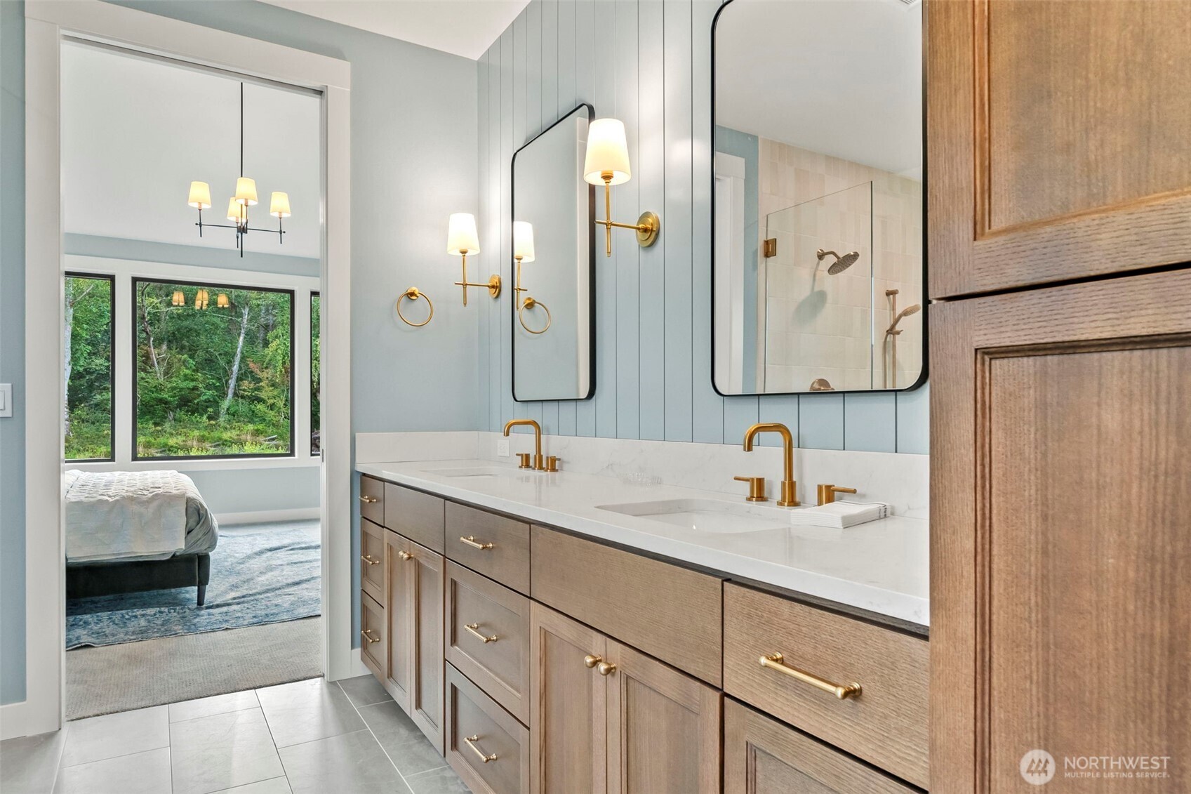 12107 Mundy Loss Road Buckley, WA 98321 - Photo 21 of 40 a spacious bathroom with a double vanity sink mirror and bathtub
