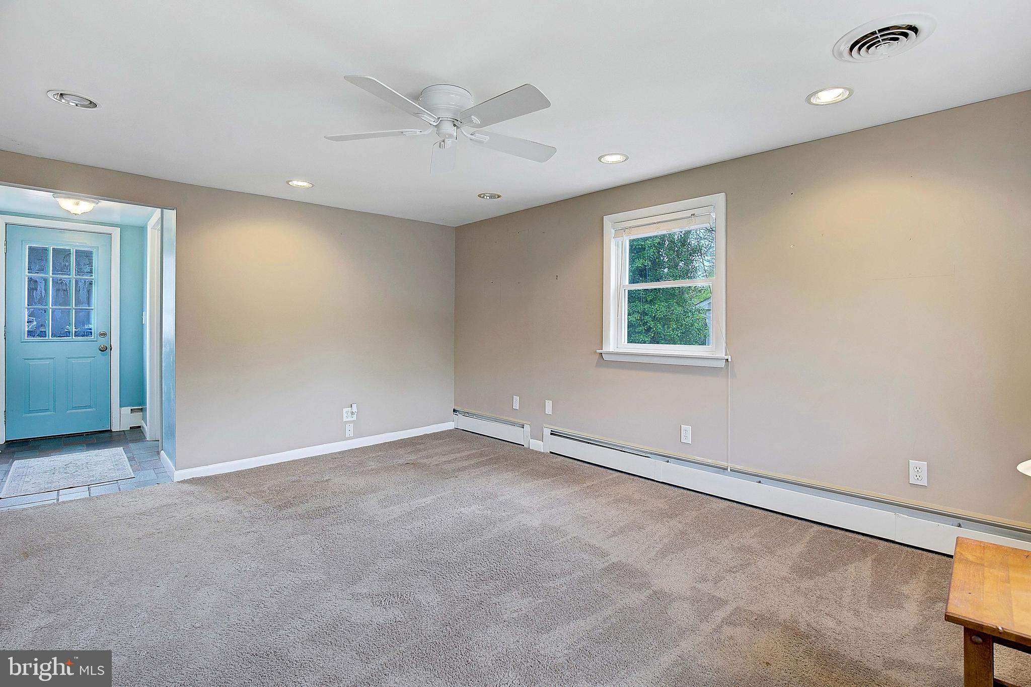 1715 Tacoma Road Edgewater, MD 21037 - Photo 11 of 20 Family Room