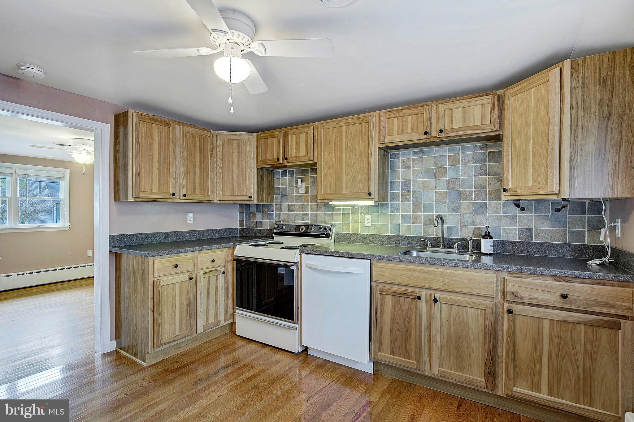 1715 Tacoma Road Edgewater, MD 21037 - Photo 4 of 20 Kitchen