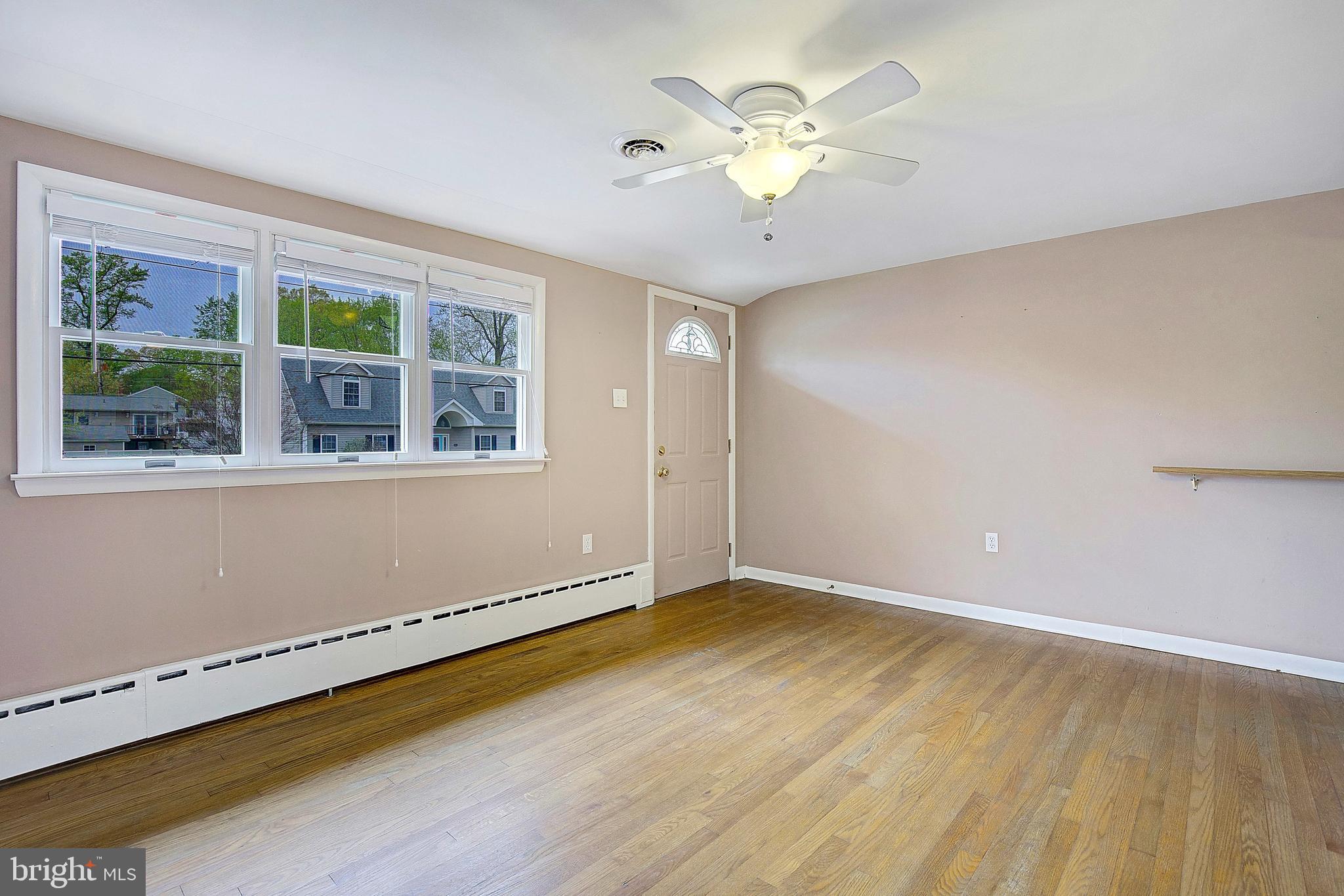 1715 Tacoma Road Edgewater, MD 21037 - Photo 9 of 20 Dining Room