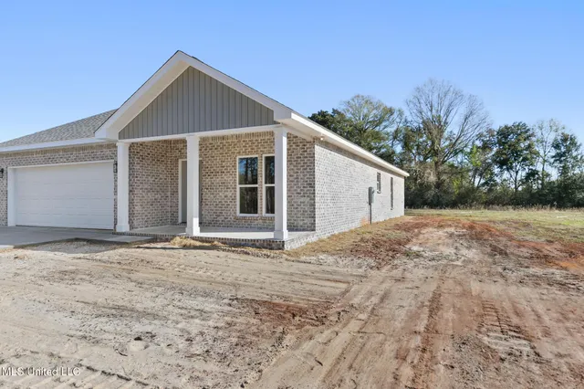 $265,000 | 210 Marshall Smith Road, Lucedale, MS 39452