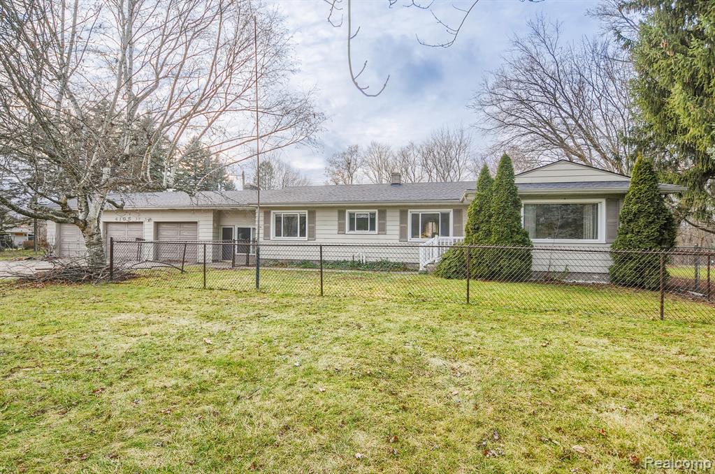 4105 North Irish Road Davison, MI 48423 - Photo 2 of 32
