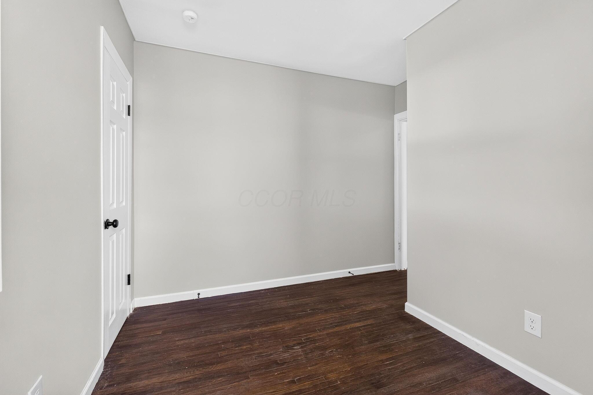 805 Chestershire Road Columbus, OH 43204 - Photo 22 of 43 805 Chestershire Rd (Interior)-20