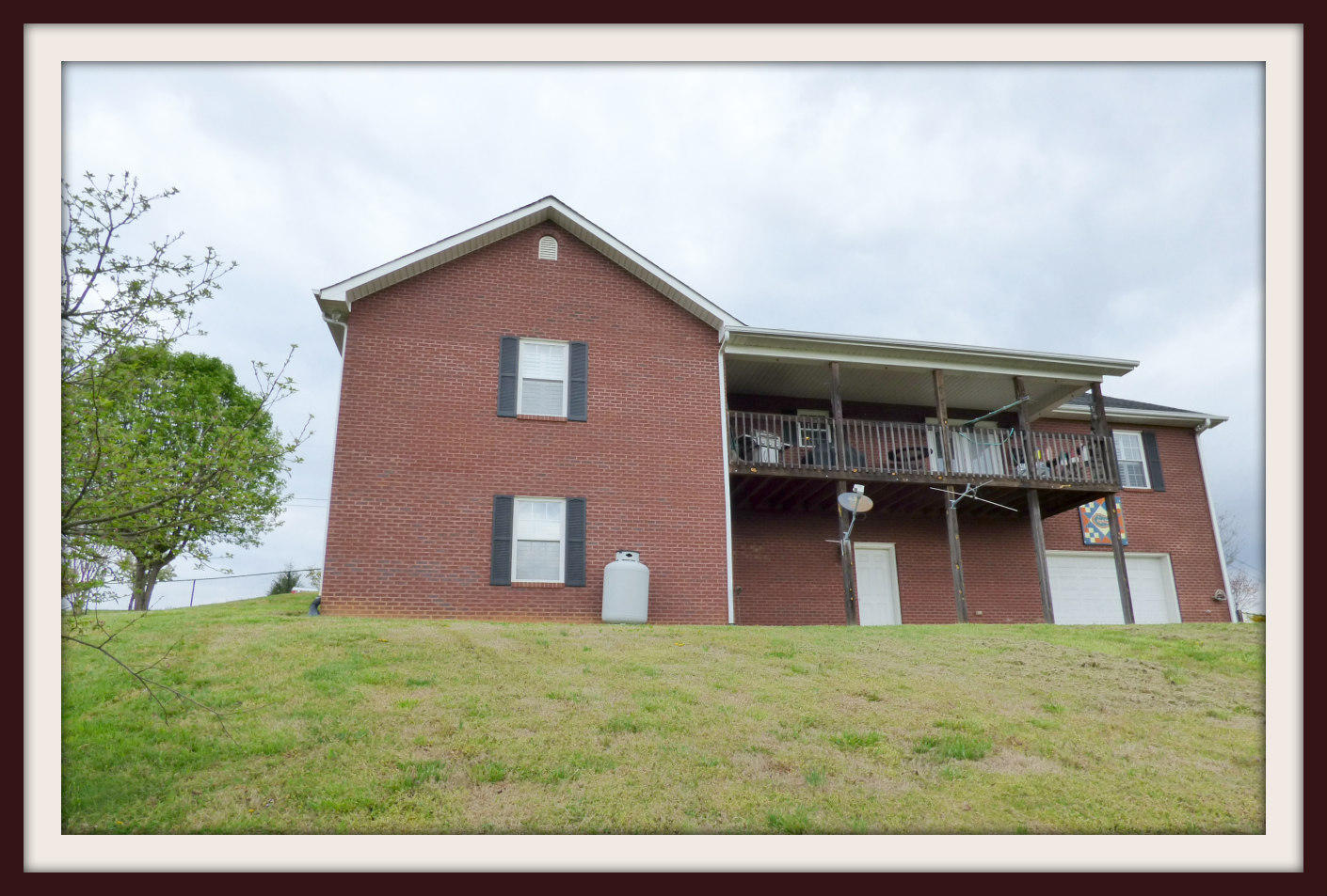 337 Pocahontas Lane Rutledge, TN 37861 - Photo 3 of 24 P1150165f