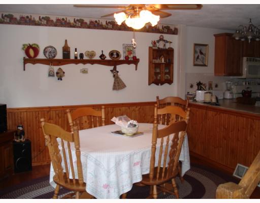 314 Franklin Road Coventry, RI 02816 - Photo 10 of 10 Exterior Front. dining room