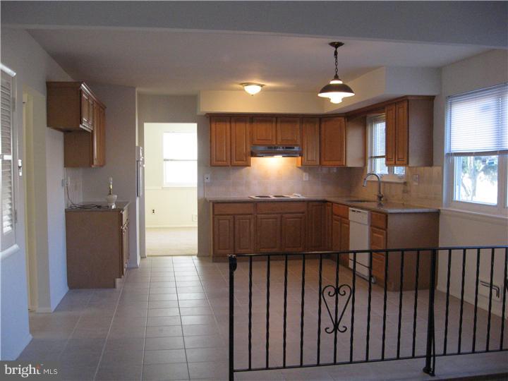 4 Scattergood Road Cherry Hill, NJ 08003 - Photo 3 of 21 Gallery Image 3