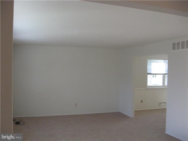 4 Scattergood Road Cherry Hill, NJ 08003 - Photo 5 of 21 Gallery Image 5