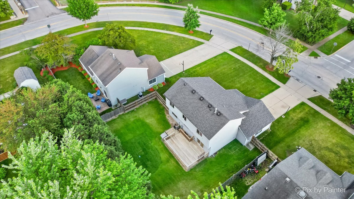 676 Concord Drive Crystal Lake, IL 60014 - Photo 32 of 38 an aerial view of a house with a garden