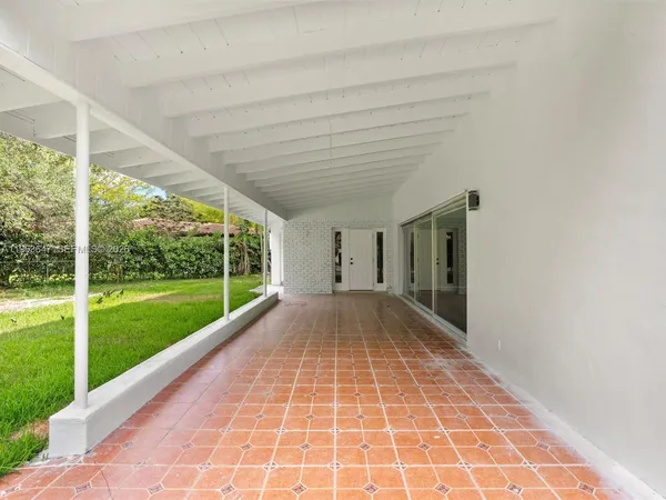 $1,499,999 | 9315 Southwest 72nd Avenue, Pinecrest, FL 33156