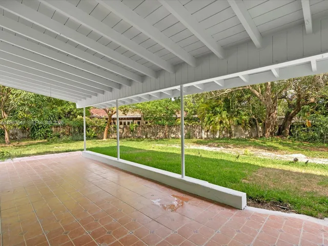 $1,499,999 | 9315 Southwest 72nd Avenue, Pinecrest, FL 33156