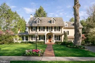$2,950,000 | 201 East Oak Avenue, Moorestown, NJ 08057