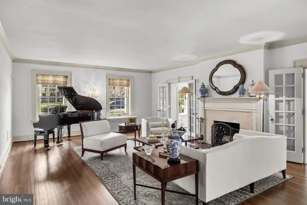 $2,950,000 | 201 East Oak Avenue, Moorestown, NJ 08057