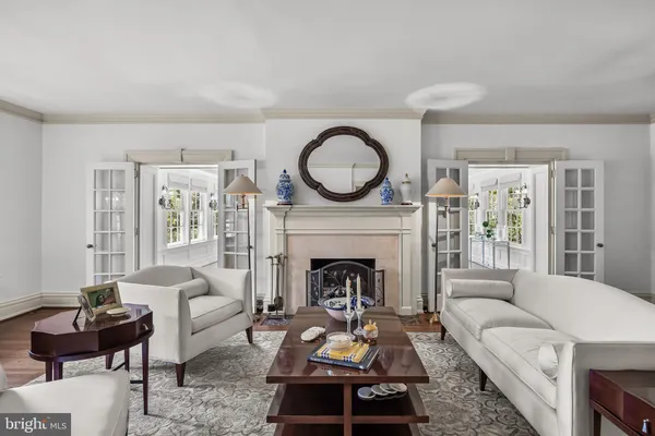 $2,950,000 | 201 East Oak Avenue, Moorestown, NJ 08057