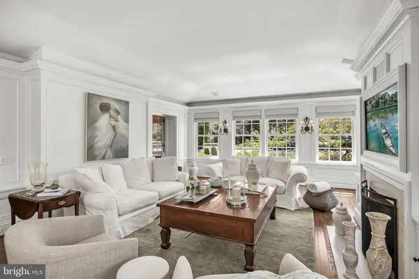 $2,950,000 | 201 East Oak Avenue, Moorestown, NJ 08057