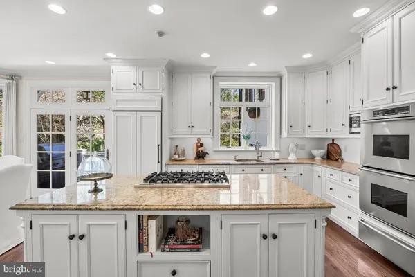 $2,950,000 | 201 East Oak Avenue, Moorestown, NJ 08057