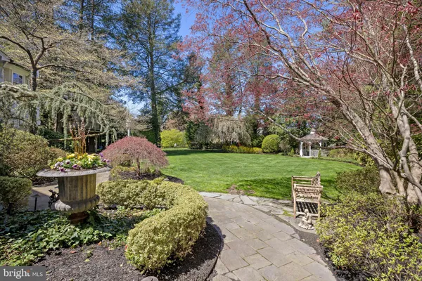 $2,950,000 | 201 East Oak Avenue, Moorestown, NJ 08057