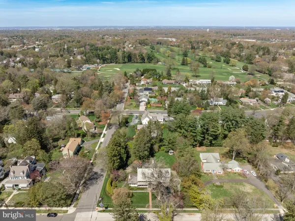 $2,950,000 | 201 East Oak Avenue, Moorestown, NJ 08057