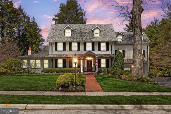$2,950,000 | 201 East Oak Avenue, Moorestown, NJ 08057