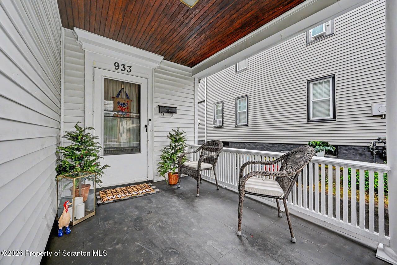 933 Fisk Street Scranton, PA 18509 - Photo 2 of 63 Front Porch