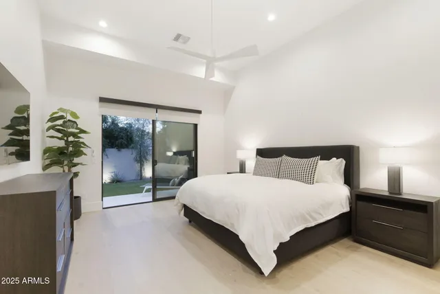 $2,275,000 | 3045 East Coolidge Street, Phoenix, AZ 85016