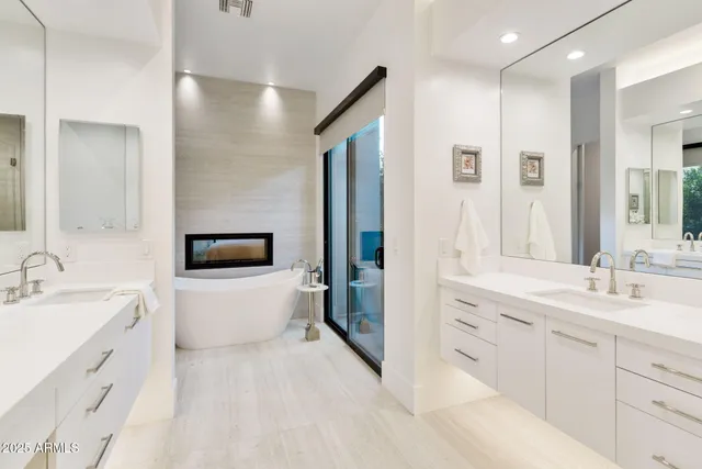 $2,275,000 | 3045 East Coolidge Street, Phoenix, AZ 85016