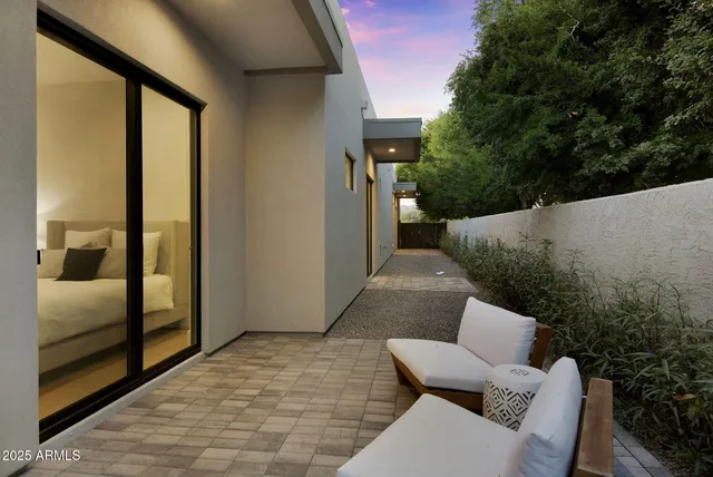 $2,275,000 | 3045 East Coolidge Street, Phoenix, AZ 85016