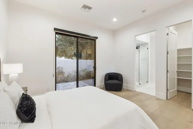 $2,275,000 | 3045 East Coolidge Street, Phoenix, AZ 85016