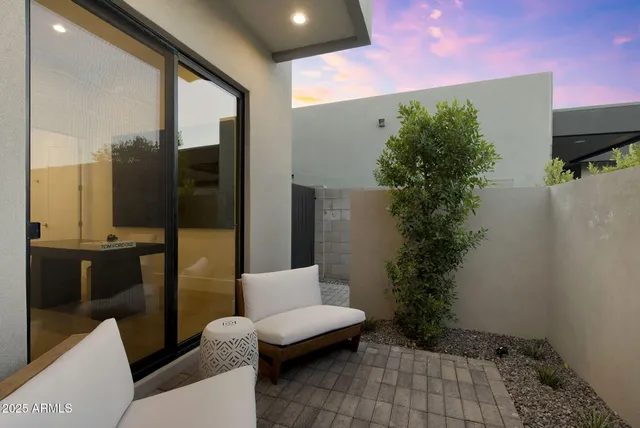 $2,275,000 | 3045 East Coolidge Street, Phoenix, AZ 85016