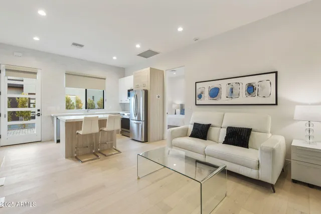 $2,275,000 | 3045 East Coolidge Street, Phoenix, AZ 85016