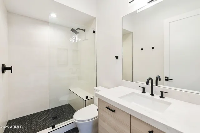 $2,275,000 | 3045 East Coolidge Street, Phoenix, AZ 85016