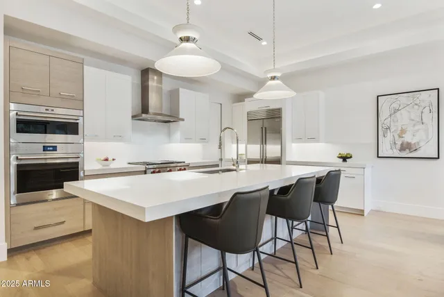 $2,275,000 | 3045 East Coolidge Street, Phoenix, AZ 85016