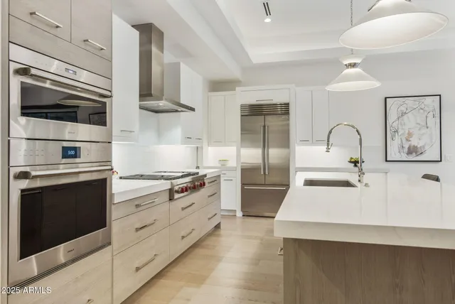 $2,275,000 | 3045 East Coolidge Street, Phoenix, AZ 85016