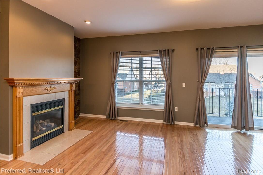 598 Cherry Orchard Road Canton, MI 48188 - Photo 12 of 29 DSC_6101.jpg