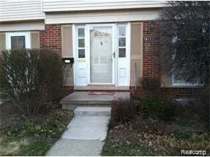 $2,100 | 1813 Brentwood Drive, Troy, MI 48098