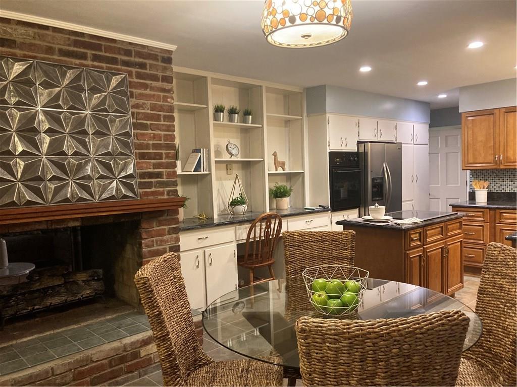 6214 Graham Road Indianapolis, IN 46220 - Photo 4 of 40 Gallery Image 4