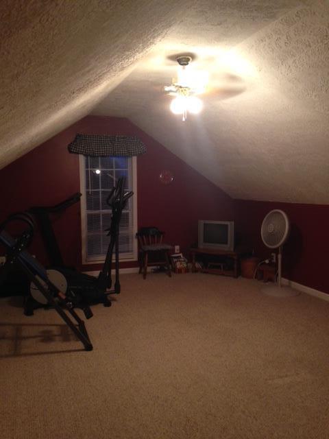 277 Bradshaw Road Lebanon, TN 37087 - Photo 23 of 30 a view of a room with gym equipment