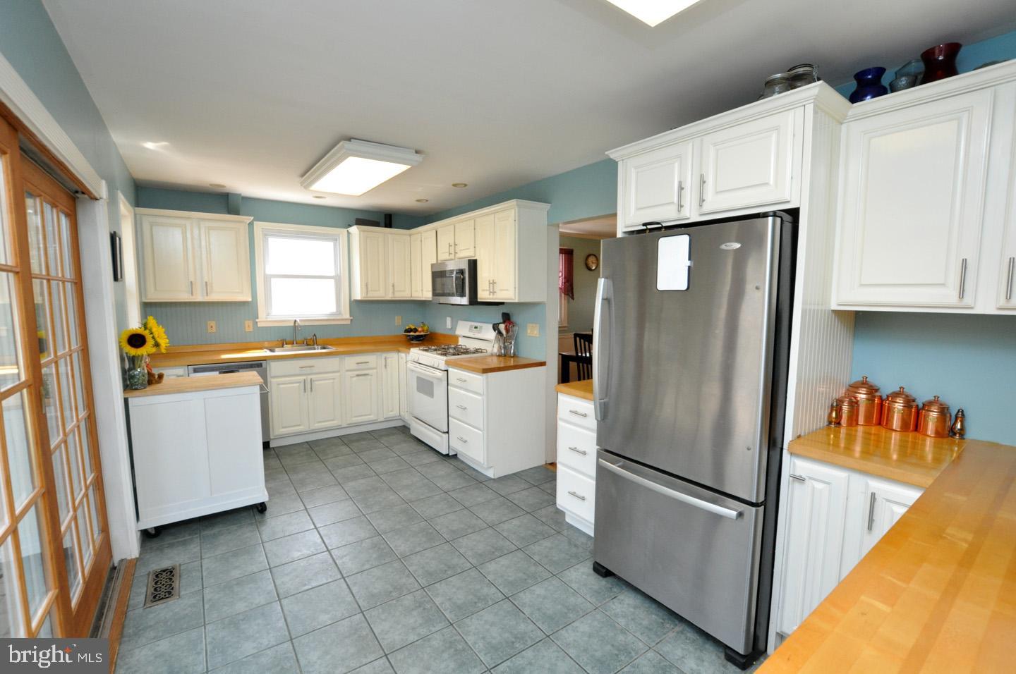 112 Sunnybrook Road Cherry Hill, NJ 08034 - Photo 11 of 23