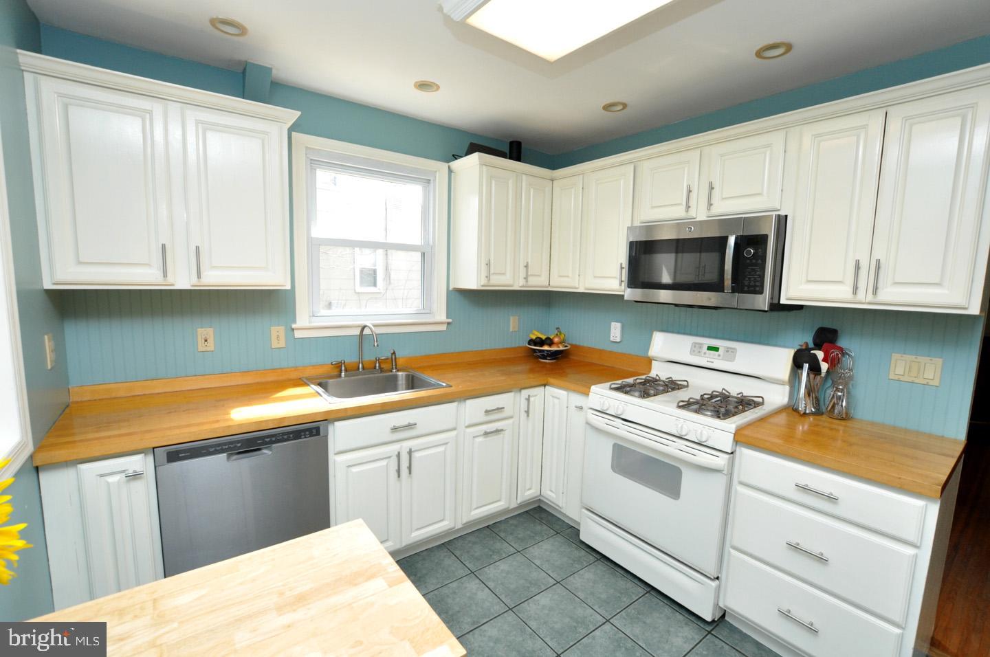 112 Sunnybrook Road Cherry Hill, NJ 08034 - Photo 13 of 23