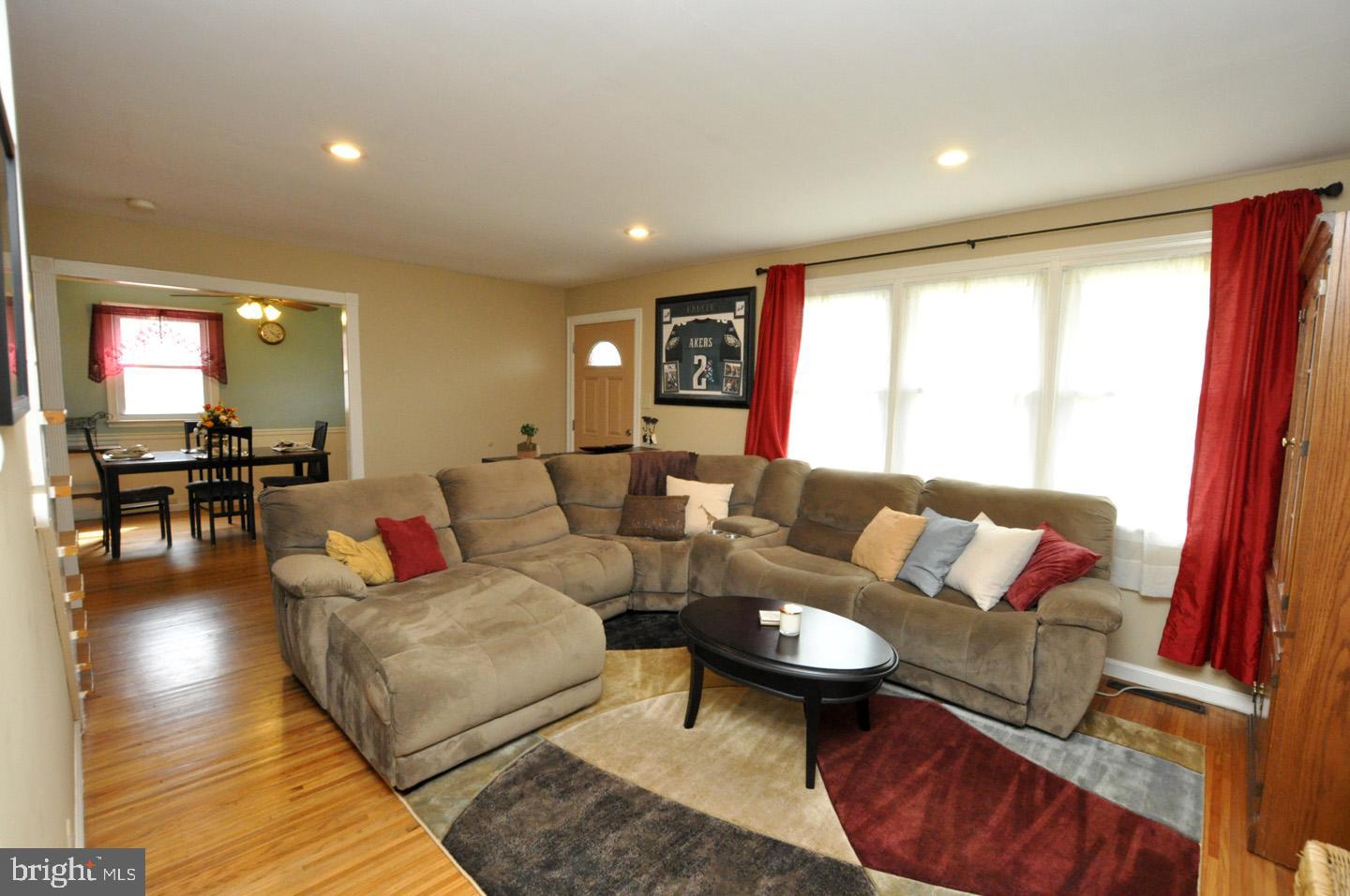 112 Sunnybrook Road Cherry Hill, NJ 08034 - Photo 3 of 23