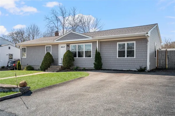 $475,000 | 26 Lorraine Avenue, Coventry, RI 02816