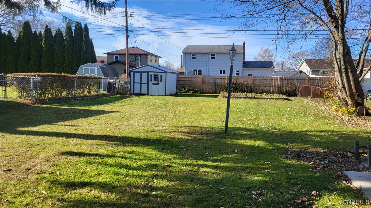 1185 Mineral Springs Road West Seneca, NY 14224 - Photo 5 of 31