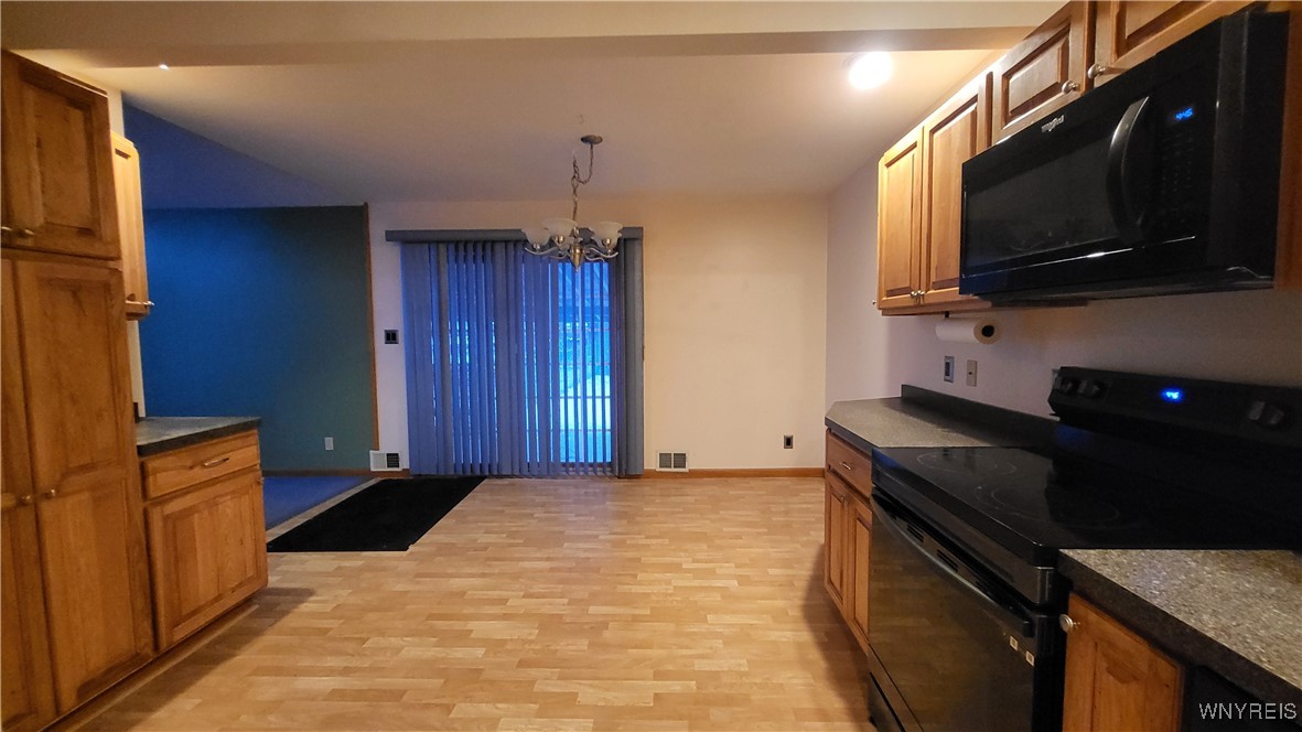 1185 Mineral Springs Road West Seneca, NY 14224 - Photo 7 of 31